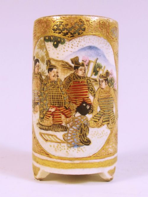japanese meiji period miniature satsuma brush pot - CATEGORY: ANTIQUE CERAMICS - DATED 1900