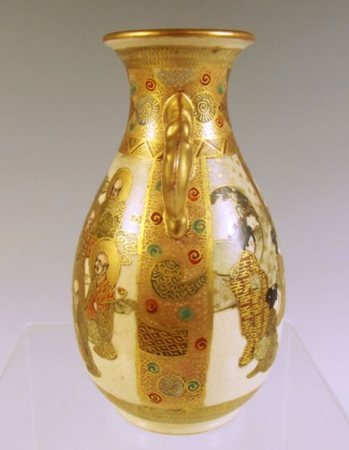 JAPANESE MEIJI PERIOD SATSUMA VASE WITH HANDLES - ADDITIONAL PHOTO 1
