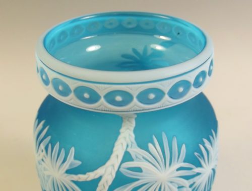 THOMAS WEBB WHITE ON BLUE CAMEO GLASS PINE CONE VASE - ADDITIONAL PHOTO 2