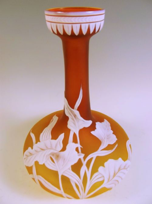 THOMAS WEBB WHITE ON OCHRE CAMEO GLASS PEACE LILY VASE - ADDITIONAL PHOTO 2