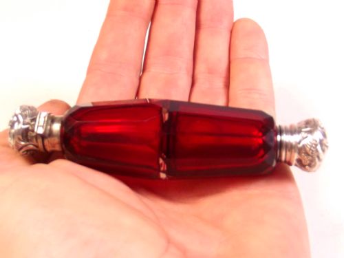 19TH C TAPERED CRANBERRY GLASS DOUBLE ENDED SCENT BOTTLE - ADDITIONAL PHOTO 3