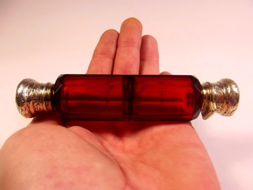 19TH C CRANBERRY GLASS GILT SILVER DOUBLE ENDED SCENT BOTTLE - ADDITIONAL PHOTO 4