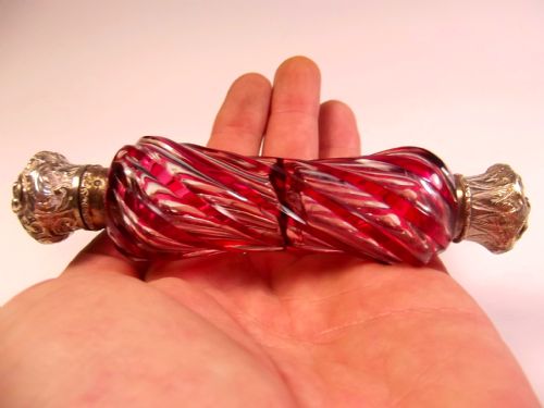 19TH C BOHEMIAN OVERLAY GLASS SILVER DOUBLE ENDED SCENT BOTTLE - ADDITIONAL PHOTO 4