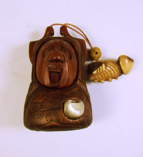 japanese meiji period tobacco box with netsuke - CATEGORY: ANTIQUE MISCELLANEOUS - DATED 1910