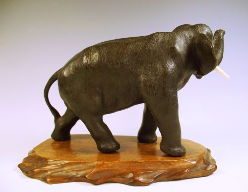 JAPANESE MEIJI PERIOD BRONZE ELEPHANT ON STAND - ADDITIONAL PHOTO 4