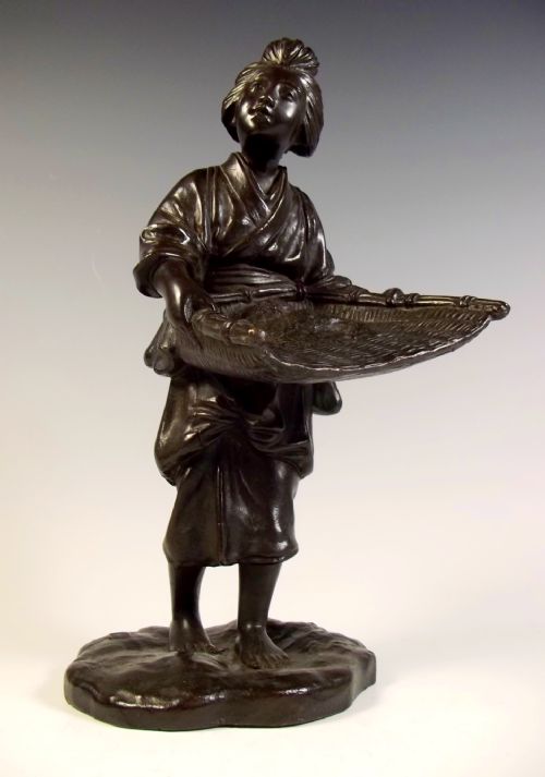 JAPANESE BRONZE OKIMONO OF A RICE SIFTER SEIYA MEIJI PERIOD - ADDITIONAL PHOTO 2