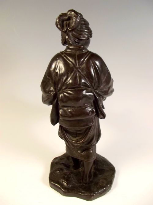 JAPANESE BRONZE OKIMONO OF A RICE SIFTER SEIYA MEIJI PERIOD - ADDITIONAL PHOTO 4