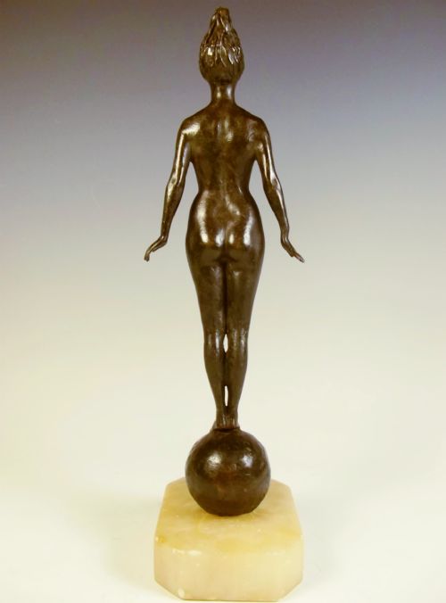 ART NOUVEAU BRONZE OF NUDE GIRL ON BALL - ADDITIONAL PHOTO 4