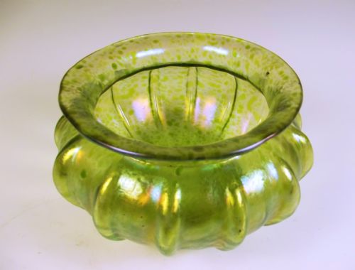 BOHEMIAN LOETZ GREEN PAPILLON RIBBED BOWL - ADDITIONAL PHOTO 2