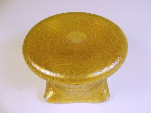 BOHEMIAN LOETZ GOLD ON GOLD FORMOSA SQUAT VASE - ADDITIONAL PHOTO 2