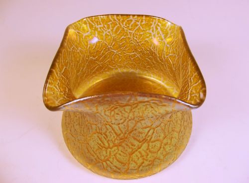 BOHEMIAN LOETZ GOLD ON GOLD FORMOSA SQUAT VASE - ADDITIONAL PHOTO 4