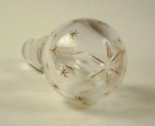 19TH CENTURY GLOBE AND SHAFT STAR CUT DECANTER - ADDITIONAL PHOTO 2