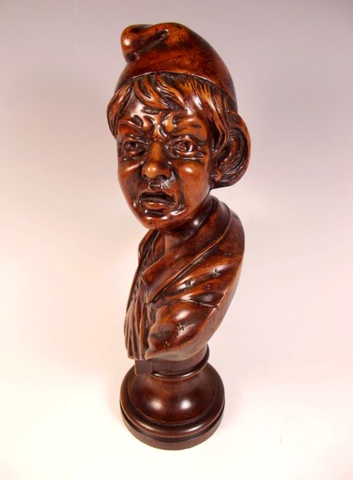 WALNUT BUST OF A NEAPOLITAN GENTLEMAN BY VICTOR AIMONE - ADDITIONAL PHOTO 1