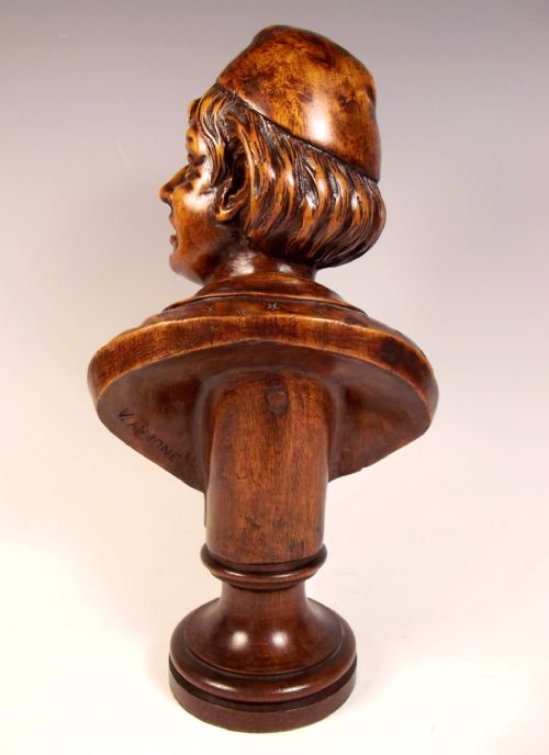WALNUT BUST OF A NEAPOLITAN GENTLEMAN BY VICTOR AIMONE - ADDITIONAL PHOTO 5