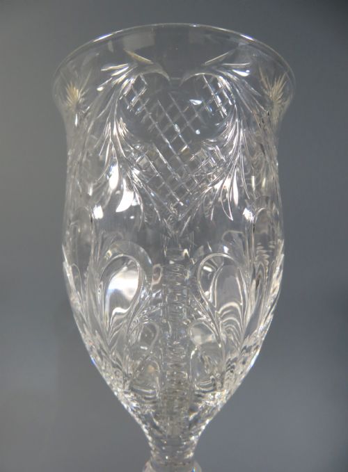 STEVENS AND WILLIAMS ROCK CUT WINE GLASS - ADDITIONAL PHOTO 4