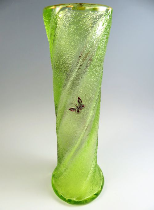 FRENCH FIRST PERIOD CAMEO URANIUM GLASS VASE BY EMILE GALLE - ADDITIONAL PHOTO 2