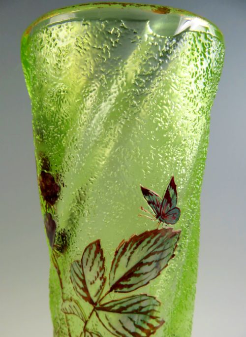 FRENCH FIRST PERIOD CAMEO URANIUM GLASS VASE BY EMILE GALLE - ADDITIONAL PHOTO 6