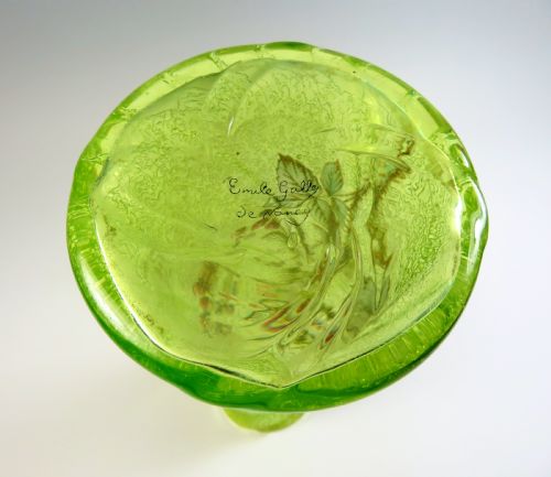 FRENCH FIRST PERIOD CAMEO URANIUM GLASS VASE BY EMILE GALLE - ADDITIONAL PHOTO 11