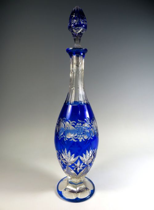 val saint lambert blue flashed intaglio cut glass decanter - CATEGORY: ANTIQUE GLASS - DATED 1900