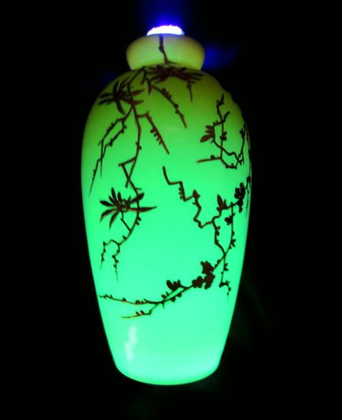 PAIR OF ORANGE PEACHBLOW GILDED URANIUM GLASS VASES - ADDITIONAL PHOTO 6