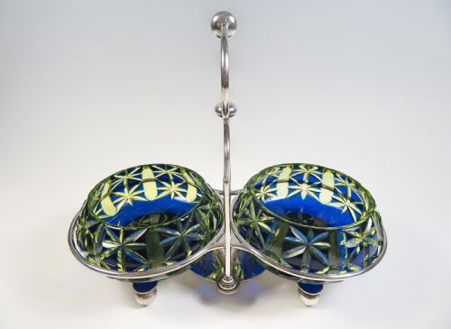 STEVENS AND WILLIAMS 2 COLOUR URANIUM GLASS PRESERVE POTS - ADDITIONAL PHOTO 2