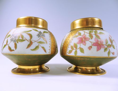 PAIR HARRACH GLASS BRASS MOUNTED POT POURRI BOWLS - ADDITIONAL PHOTO 1