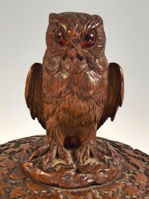 BLACK FOREST CARVED WOOD OWL SMOKERS STAND - ADDITIONAL PHOTO 2