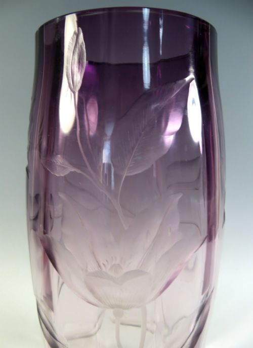 HUGE MOSER INTAGLIO CUT GLASS VASE - ADDITIONAL PHOTO 4