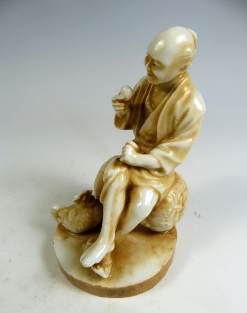 JAPANESE MEIJI PERIOD PORCELAIN EGG TESTER OKIMONO - ADDITIONAL PHOTO 5