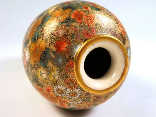 JAPANESE SATSUMA POTTERY VASE BY SEIKOZAN - ADDITIONAL PHOTO 8