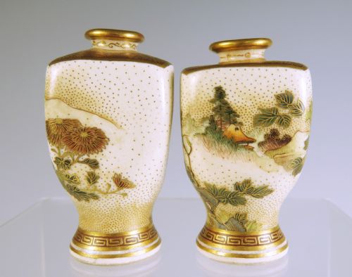 PAIR JAPANESE SATSUMA VASES BY SEIKOZAN FOR YASUDA - ADDITIONAL PHOTO 5