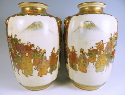 PAIR JAPANESE LOBED SATSUMA VASES DAIMYO PROCESSION - ADDITIONAL PHOTO 5