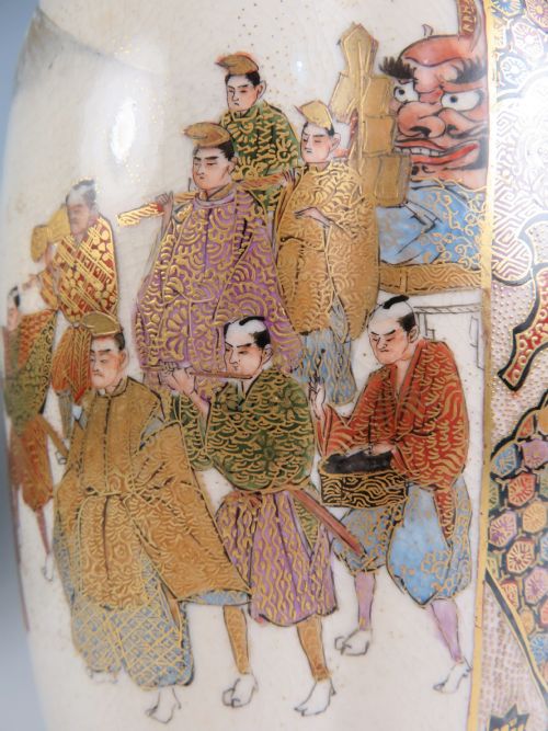 PAIR JAPANESE LOBED SATSUMA VASES DAIMYO PROCESSION - ADDITIONAL PHOTO 6