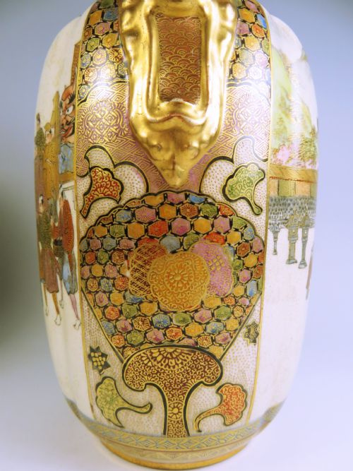 PAIR JAPANESE LOBED SATSUMA VASES DAIMYO PROCESSION - ADDITIONAL PHOTO 7