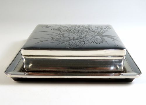 japanese meiji period silver box and tray - CATEGORY: ANTIQUE SILVER - DATED 1900