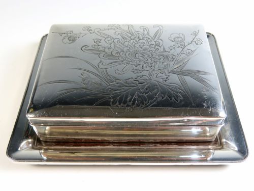 JAPANESE MEIJI PERIOD SILVER BOX AND TRAY - ADDITIONAL PHOTO 1