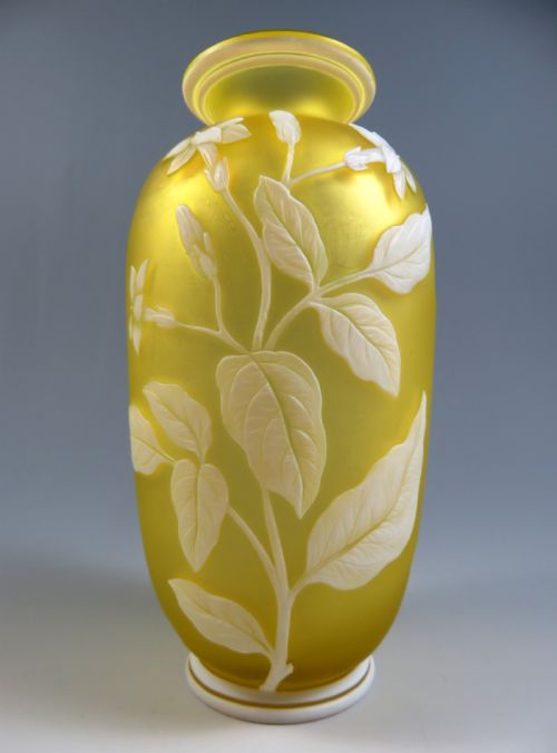 THOMAS WEBB YELLOW CAMEO URANIUM GLASS VASE - ADDITIONAL PHOTO 1