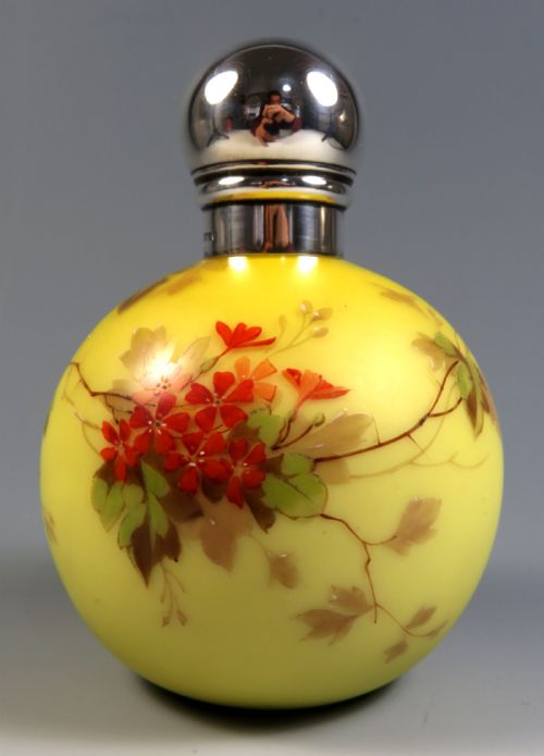 LARGE THOMAS WEBB SILVER TOPPED GLASS SCENT BOTTLE - ADDITIONAL PHOTO 1