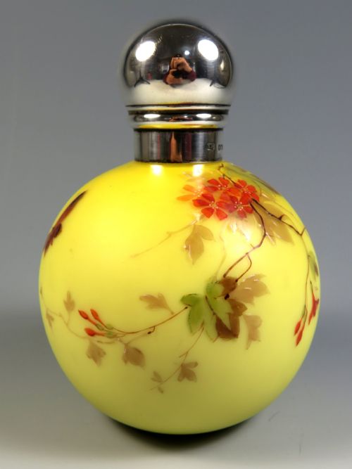 LARGE THOMAS WEBB SILVER TOPPED GLASS SCENT BOTTLE - ADDITIONAL PHOTO 3