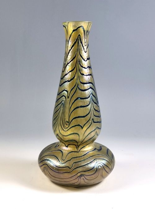fritz heckert bohemian changeant glass king tut vase - CATEGORY: ANTIQUE GLASS - DATED 1910
