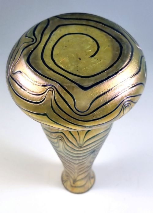 FRITZ HECKERT BOHEMIAN CHANGEANT GLASS KING TUT VASE - ADDITIONAL PHOTO 5