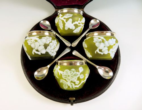 BOXED SET OF 4 THOMAS WEBB CAMEO GLASS SALTS - ADDITIONAL PHOTO 1