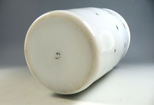 HAIDA WHITE GLASS VASE WITH CAMEO FRIEZE - ADDITIONAL PHOTO 4