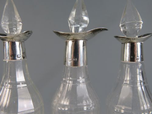 GEORGIAN HALLMARKED SILVER 8 BOTTLE CRUET SET - ADDITIONAL PHOTO 11