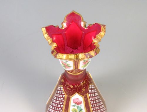 VICTORIAN BOHEMIAN CASED CRANBERRY GLASS FLORAL VASE - ADDITIONAL PHOTO 4