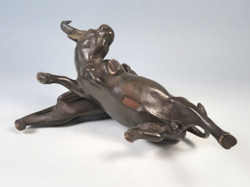 JAPANESE MEIJI PERIOD BRONZE TIGER AND BUFFALO OKIMONO GENRYUSAI SEIYA - ADDITIONAL PHOTO 8