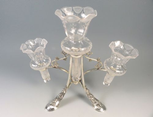 LATE VICTORIAN SILVER PLATE CUT GLASS EPERGNE WALKER HALL - ADDITIONAL PHOTO 3