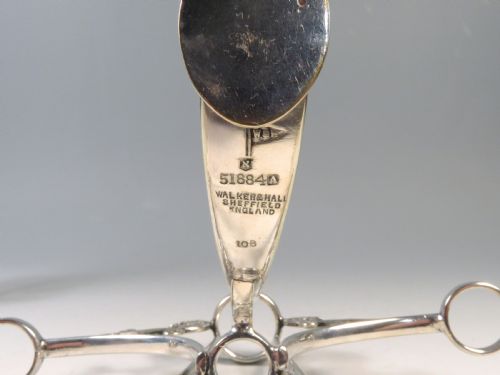LATE VICTORIAN SILVER PLATE CUT GLASS EPERGNE WALKER HALL - ADDITIONAL PHOTO 8