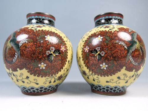 PAIR OF JAPANESE MEIJI PERIOD CLOISONNE ENAMEL VASES - ADDITIONAL PHOTO 2