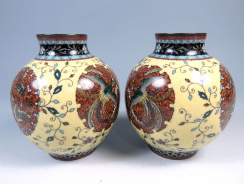 PAIR OF JAPANESE MEIJI PERIOD CLOISONNE ENAMEL VASES - ADDITIONAL PHOTO 4